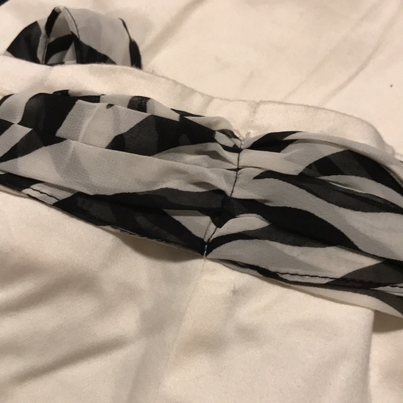 NWT New York & Company cream cuffed pants zebra patterned scarf belt Size 16 - Picture 7 of 9